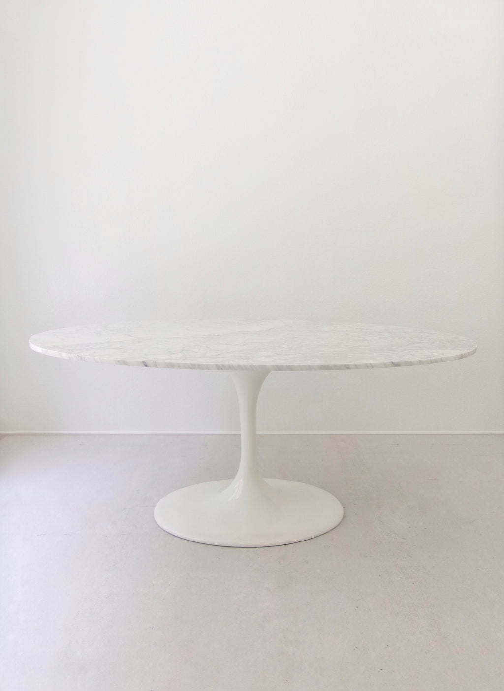 Vintage Eero Saarinen Oval Tulip Dining Table in White Carrara Marble