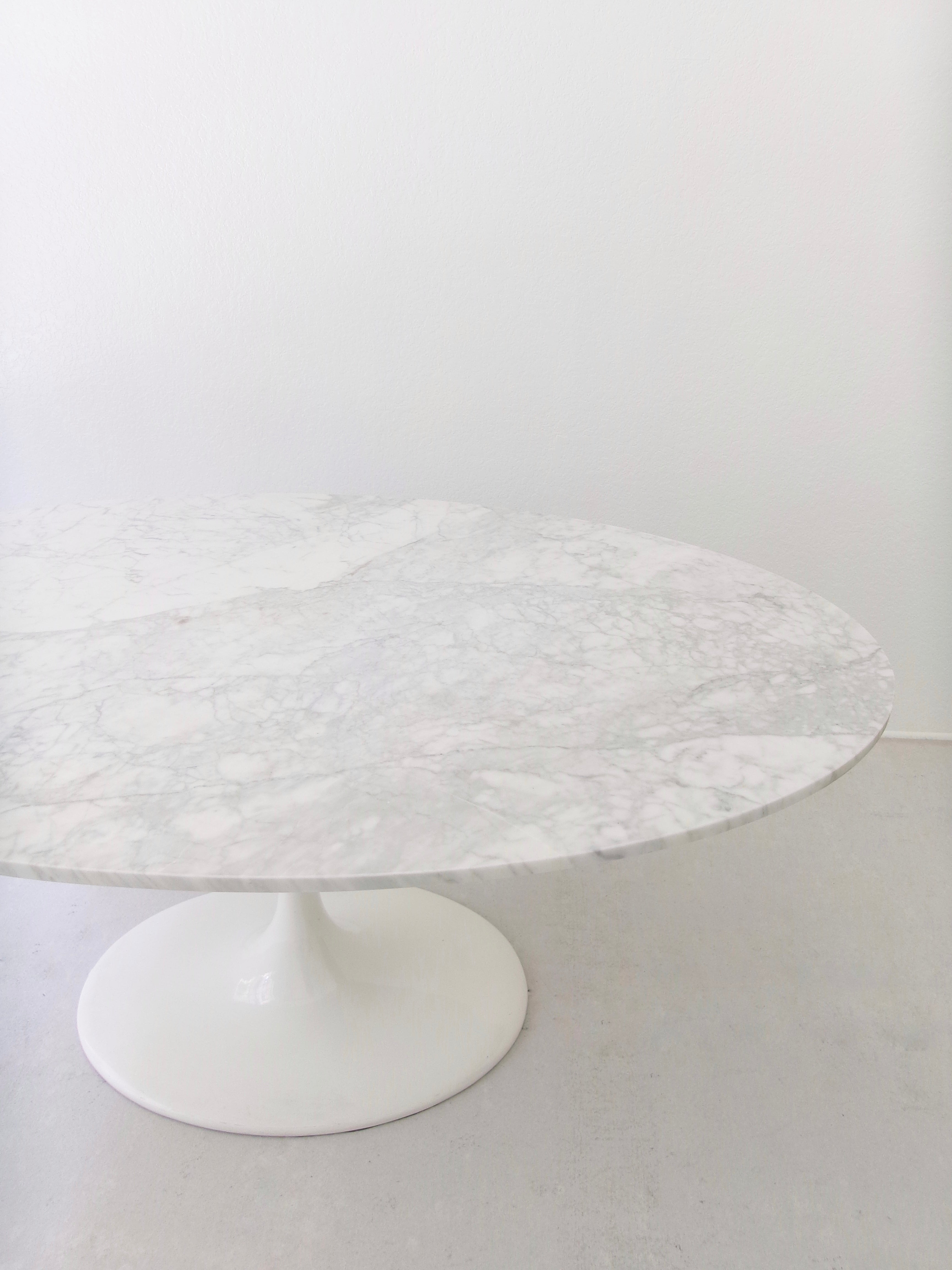 Vintage Eero Saarinen Oval Tulip Dining Table in White Carrara Marble