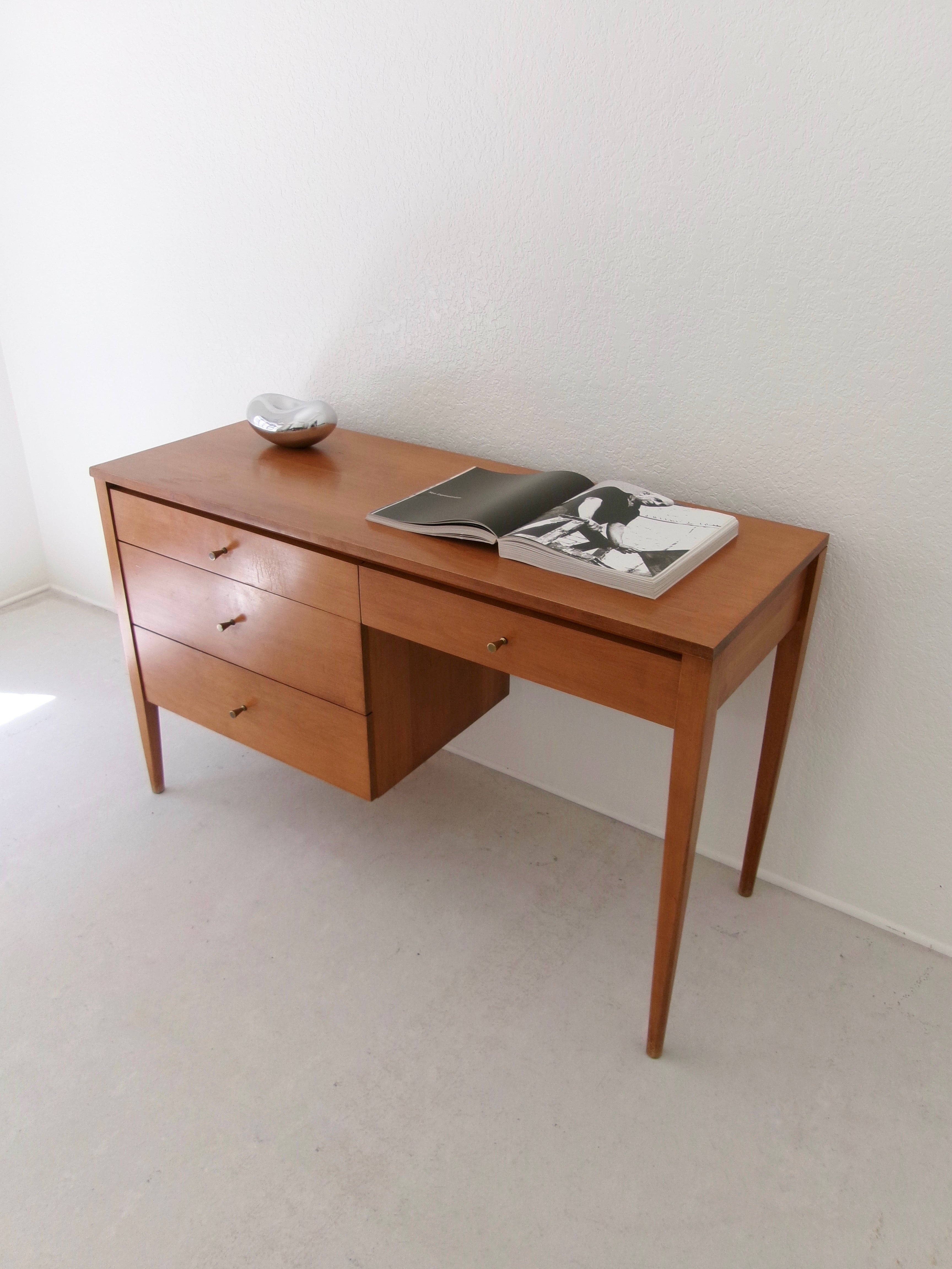 Vintage Paul McCobb Planner Group Desk Mid Century Modern Writing Desk Tobacco Finish Wood Desk