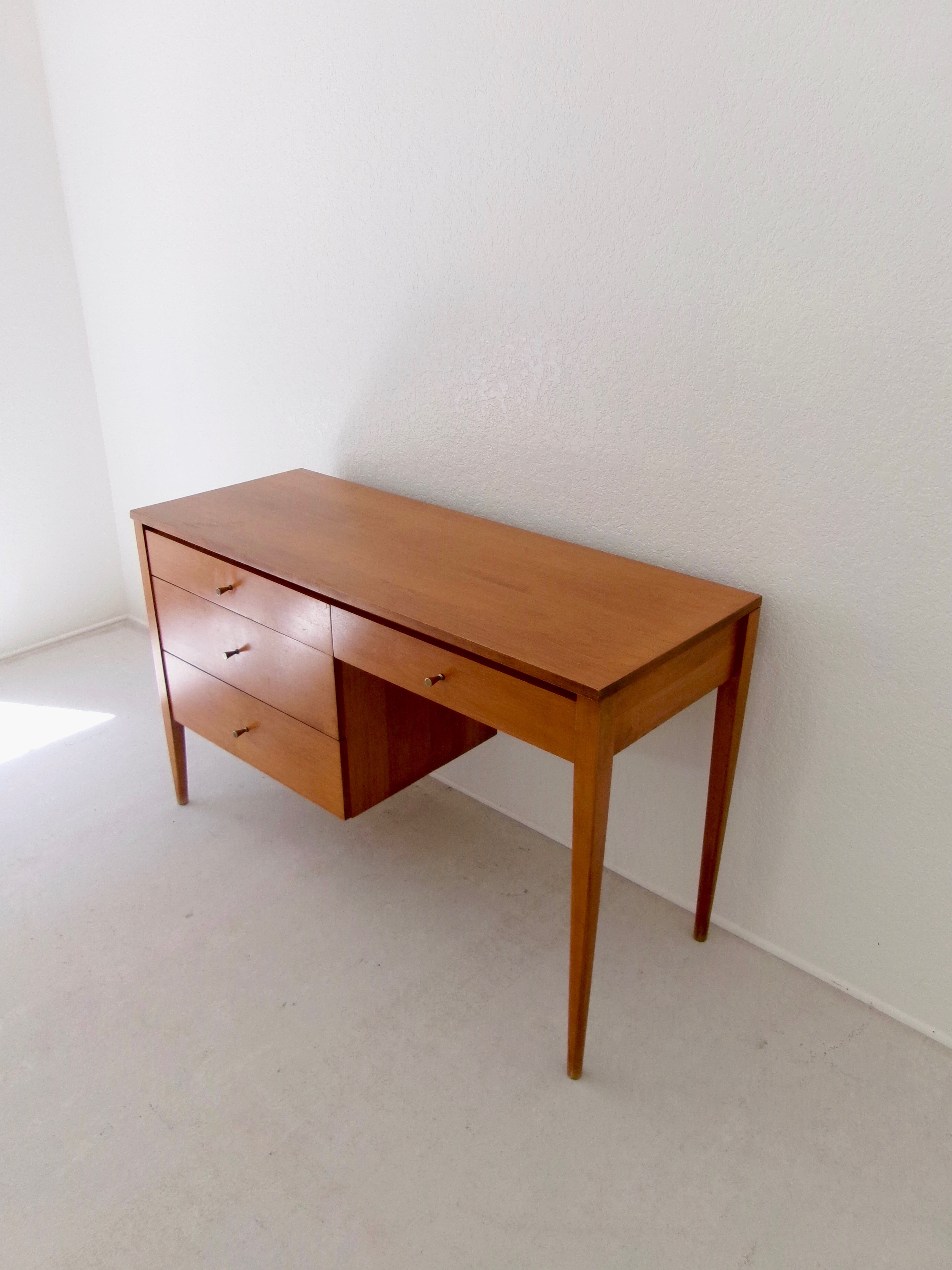 Vintage Paul McCobb Planner Group Desk Mid Century Modern Writing Desk Tobacco Finish Wood Desk