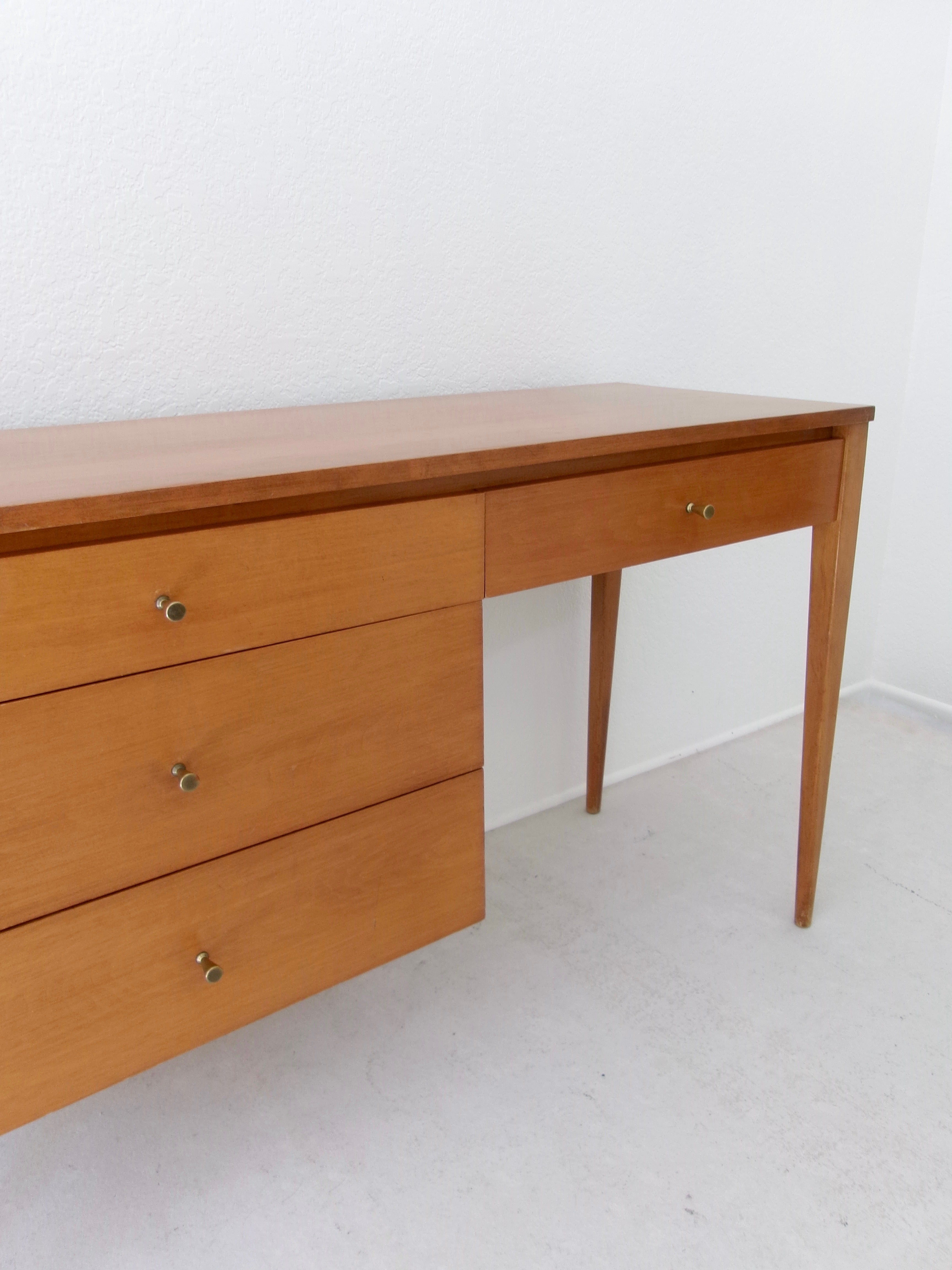 Vintage Paul McCobb Planner Group Desk Mid Century Modern Writing Desk Tobacco Finish Wood Desk