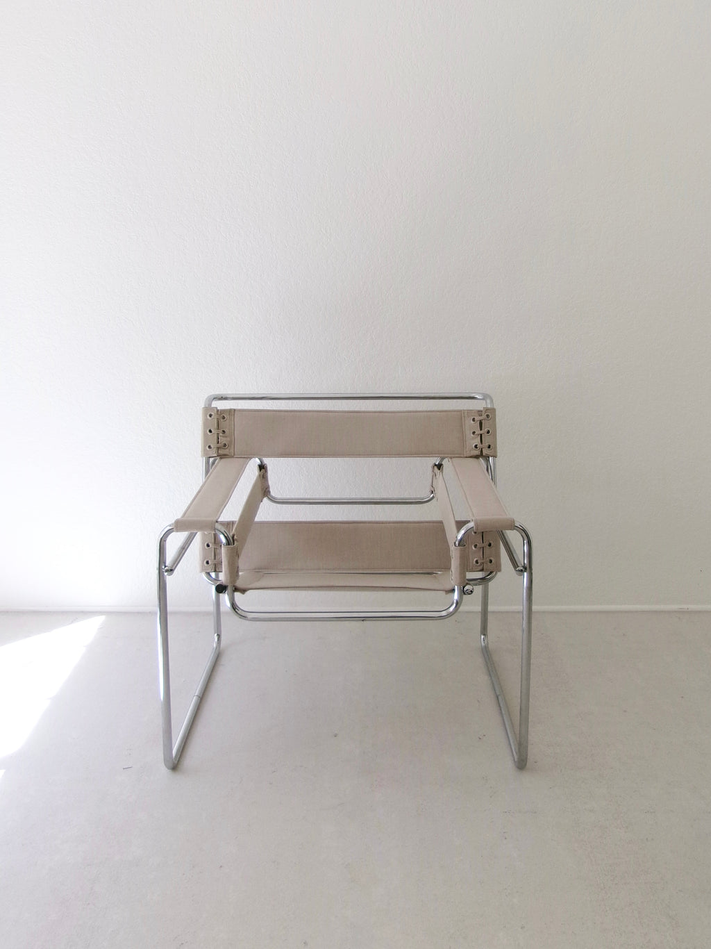 ETUDE No. 01 Canvas Chair