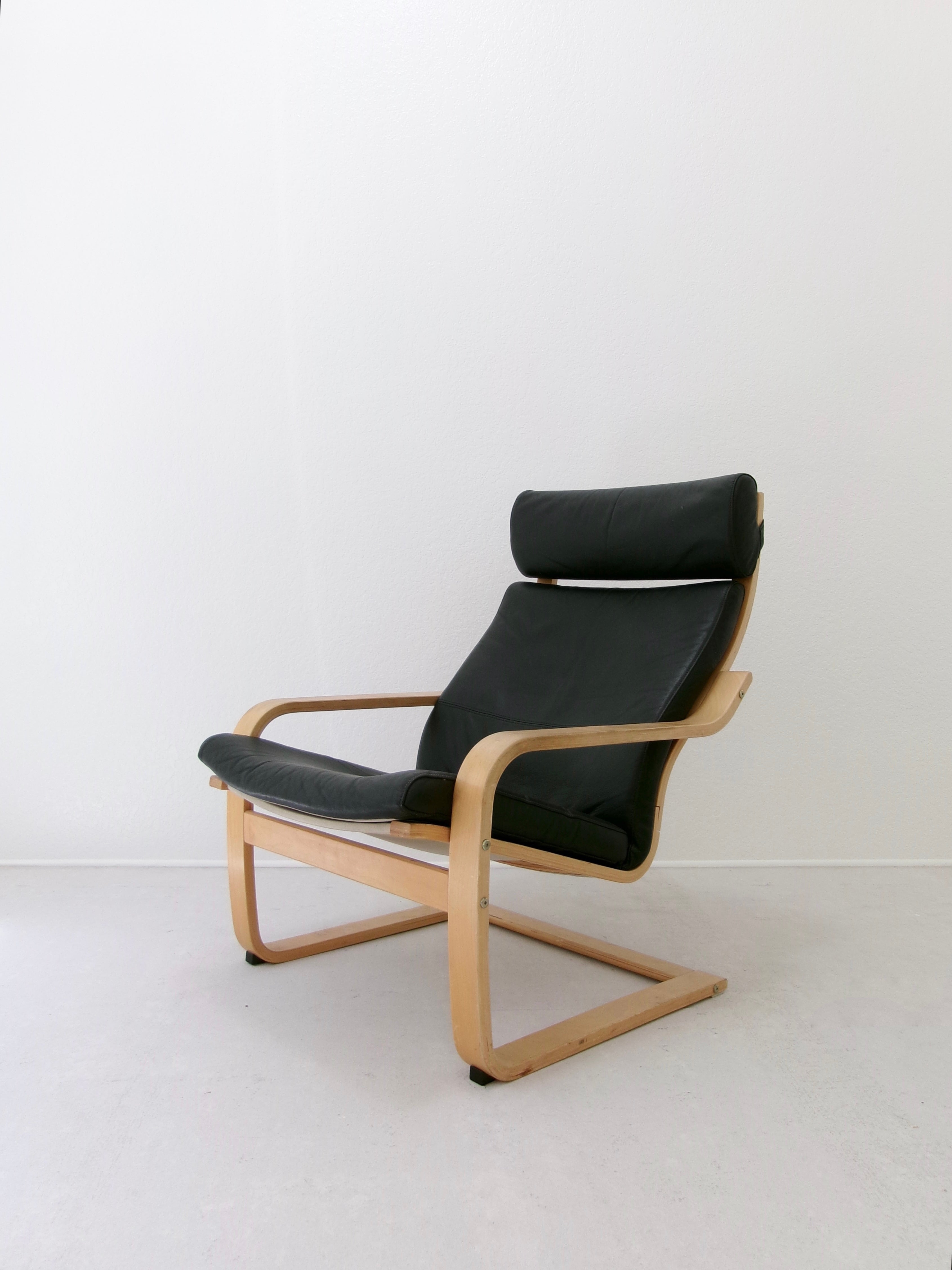 1996 IKEA POÄNG Lounge Chair by Noboru Nakamura – APERÇU
