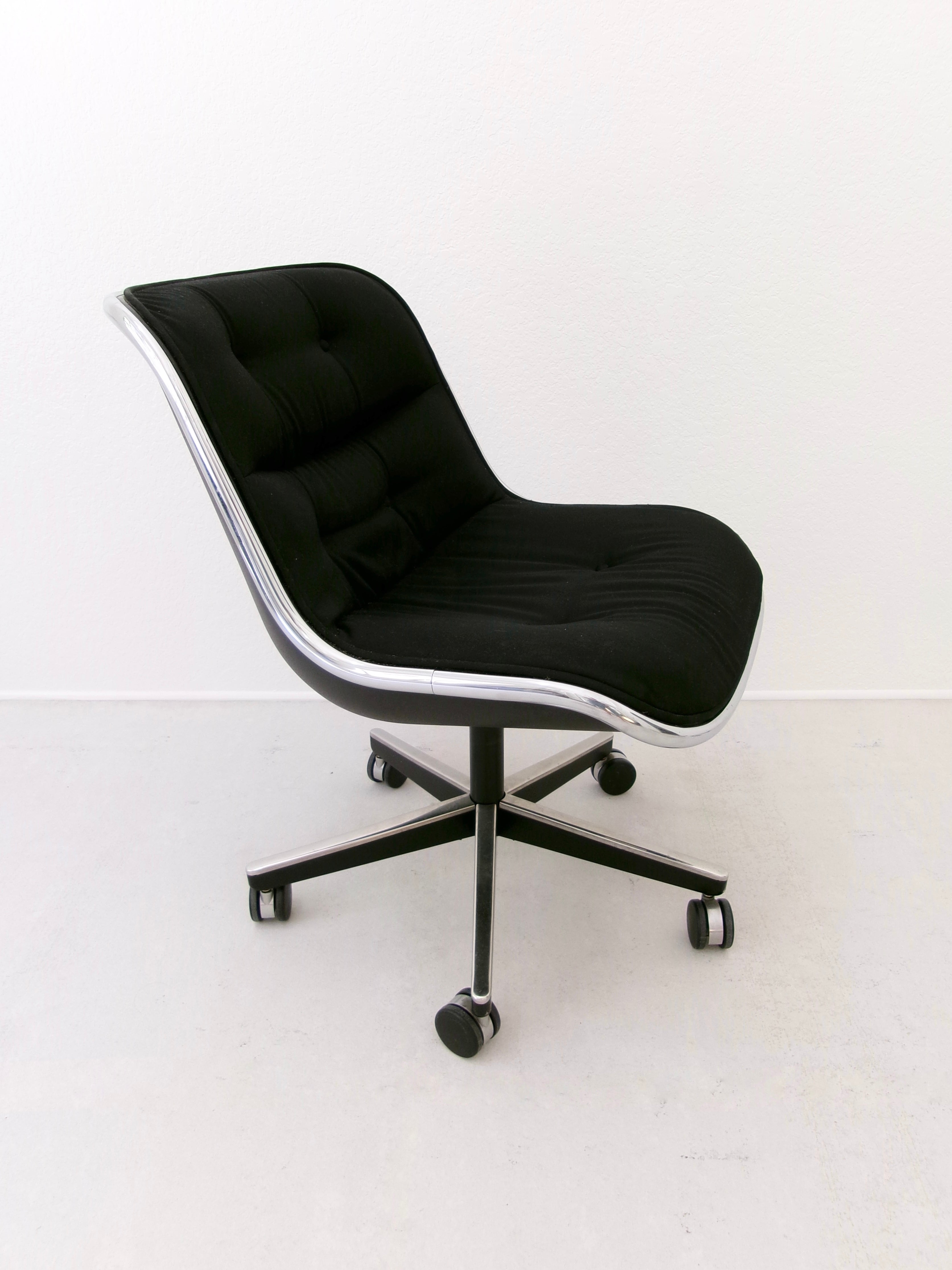 Vintage Knoll Pollock Executive Swivel Chair in Black Upholstery