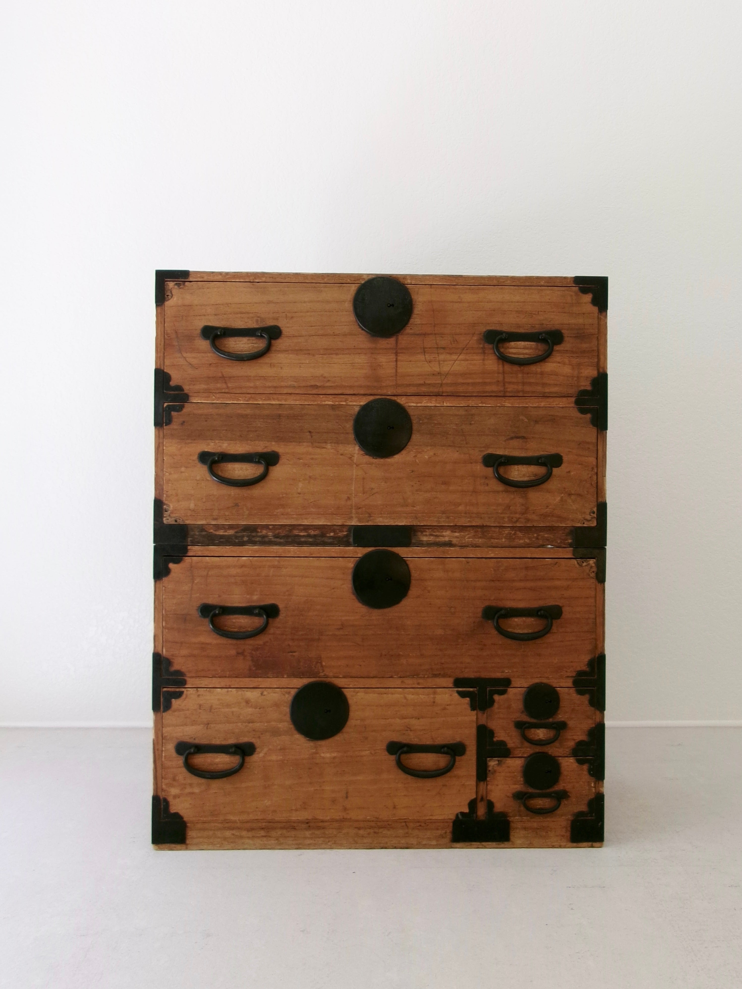 Early 20th Century Japanese Tansu Dresser