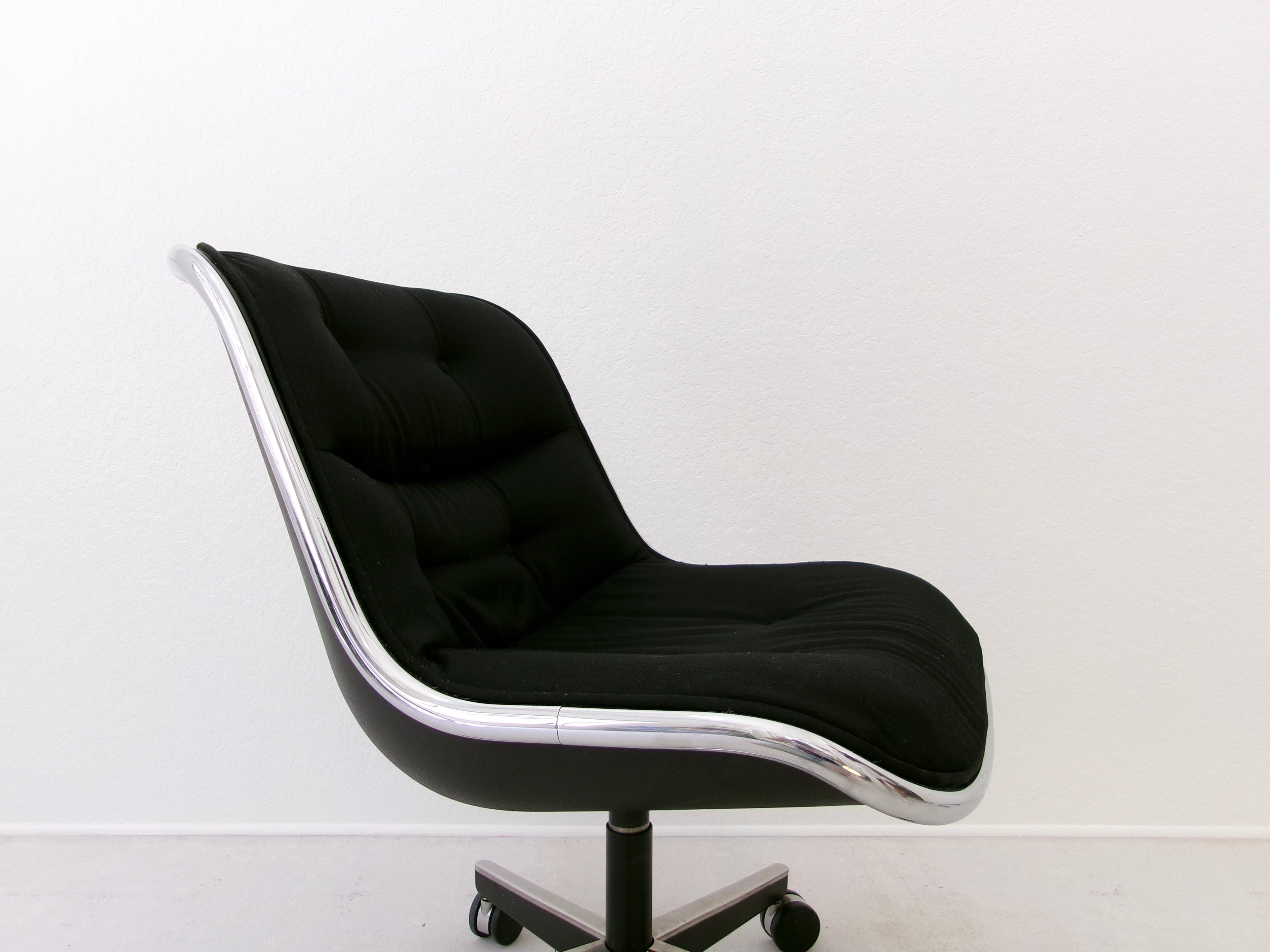 Vintage Knoll Pollock Executive Swivel Chair in Black Upholstery