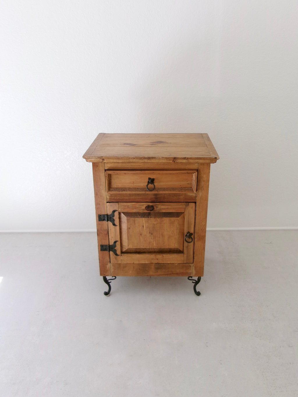 Rustic Pine One Drawer Nightstand