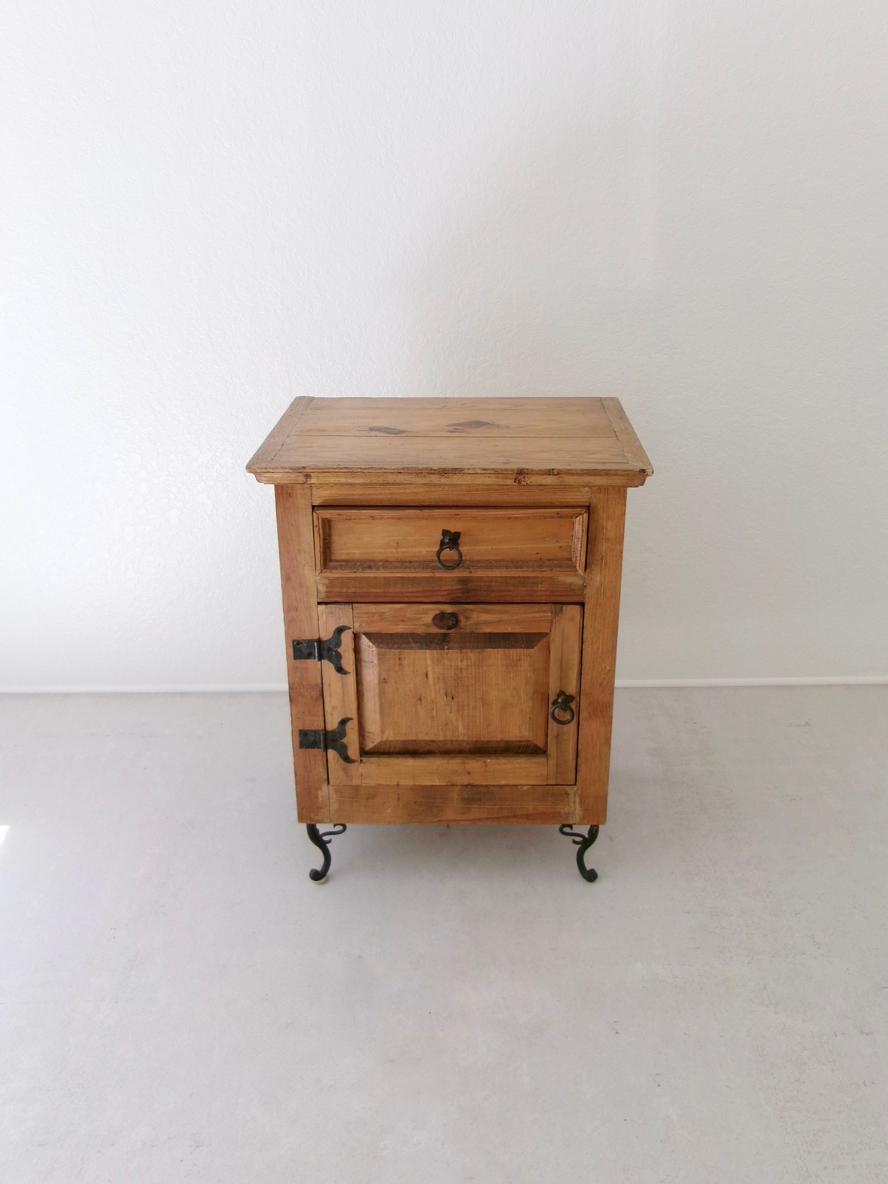 Rustic Pine One Drawer Nightstand