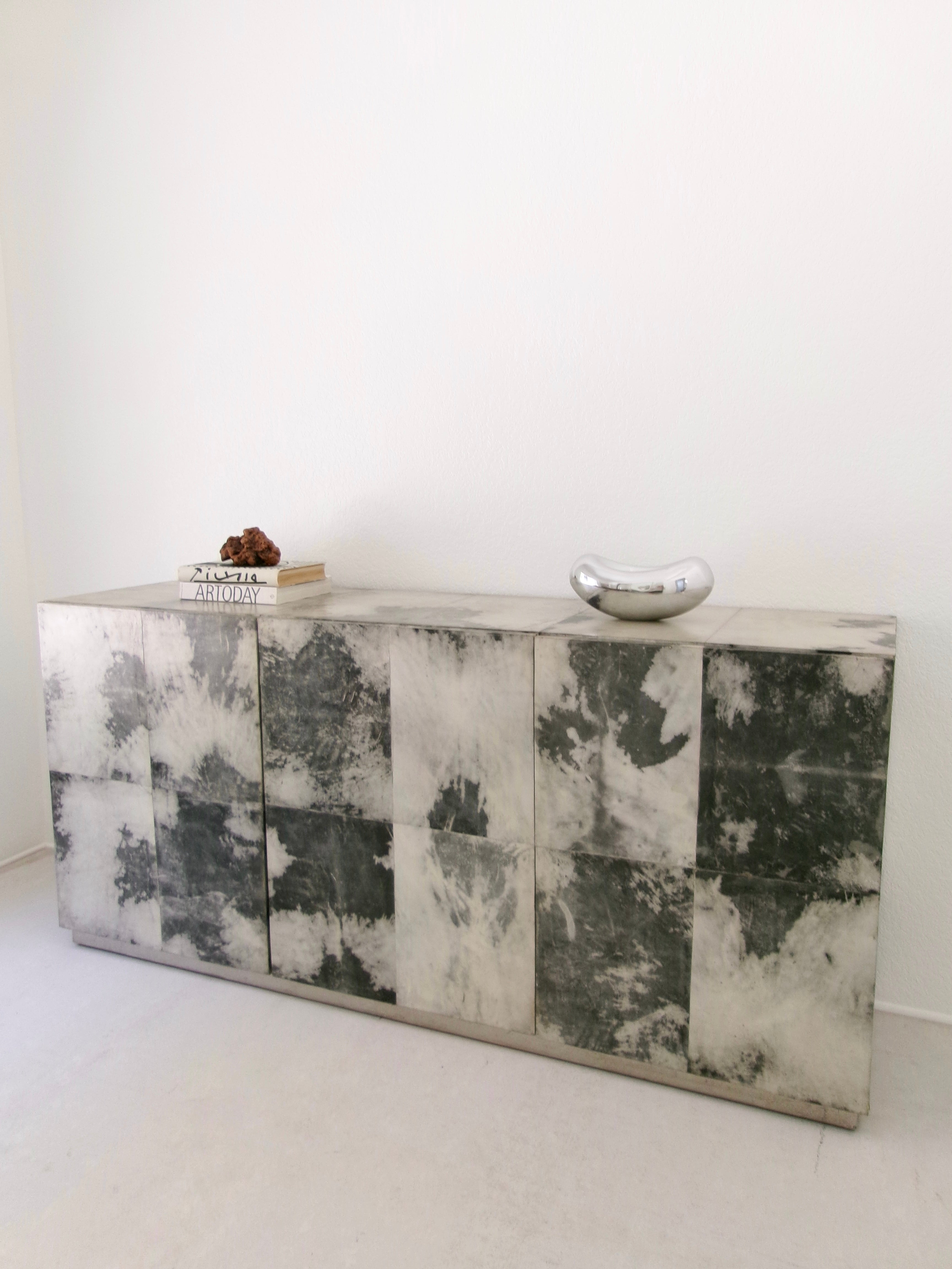 Contemporary Bernhardt Rohe Espinoza Media Console Credenza in Marbled Goatskin Parchment