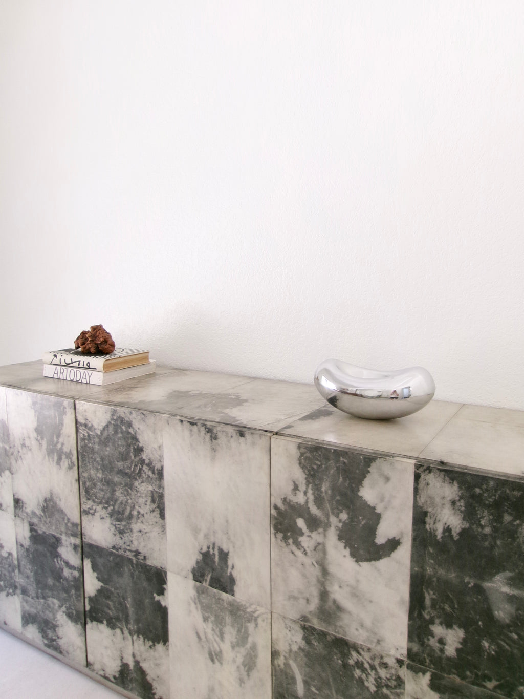 Contemporary Bernhardt Rohe Espinoza Media Console Credenza in Marbled Goatskin Parchment