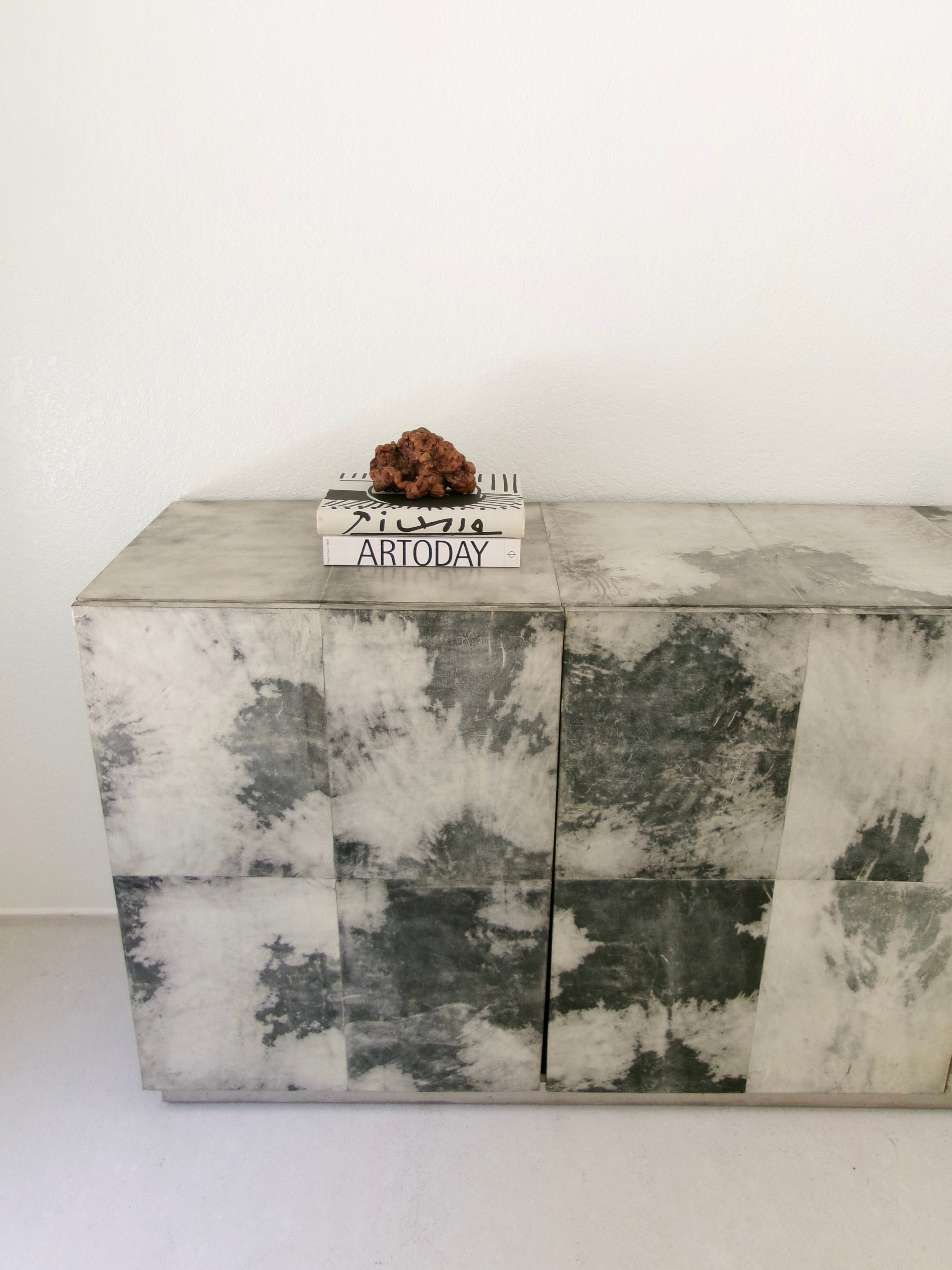 Contemporary Bernhardt Rohe Espinoza Media Console Credenza in Marbled Goatskin Parchment