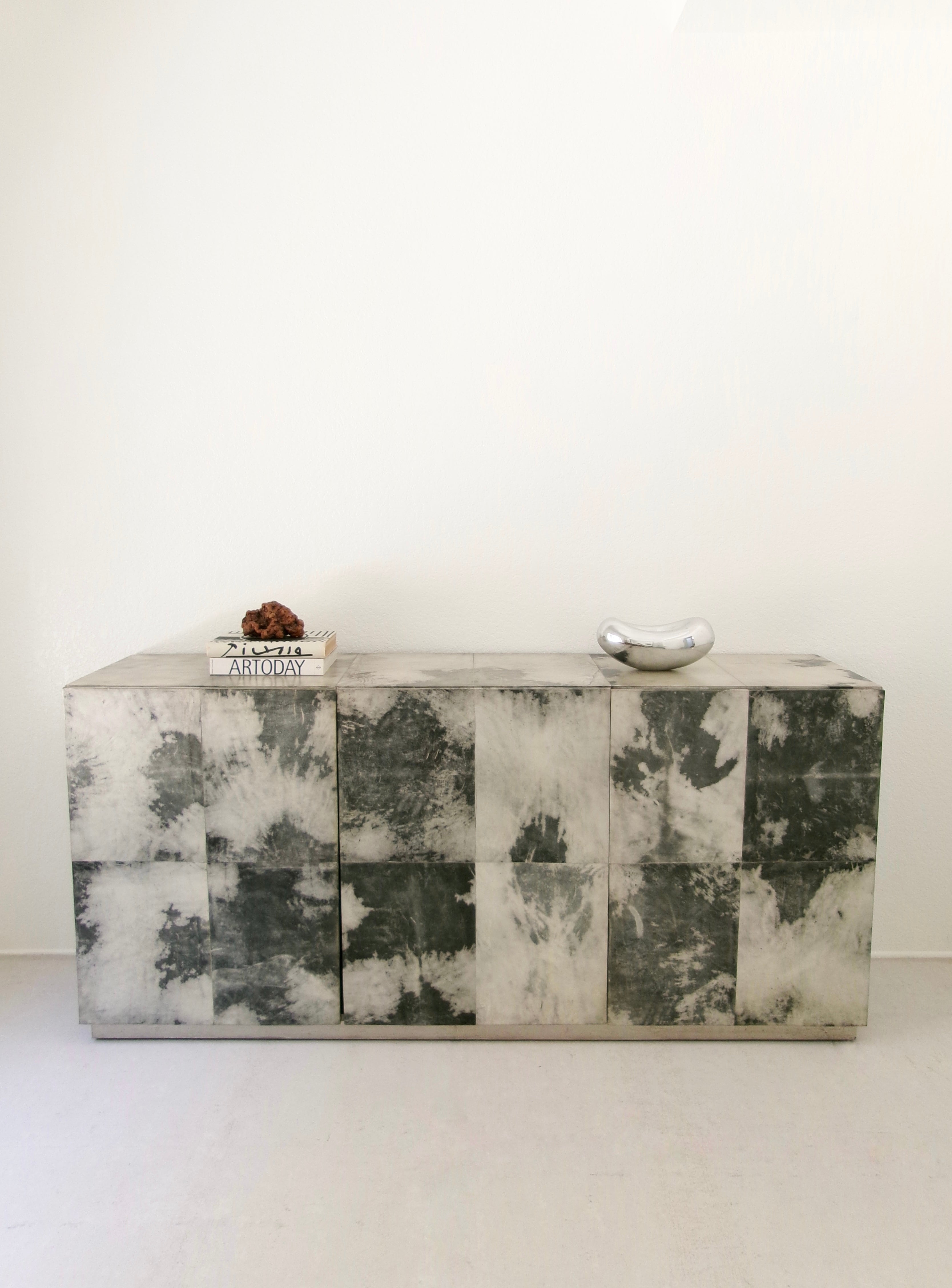 Contemporary Bernhardt Rohe Espinoza Media Console Credenza in Marbled Goatskin Parchment